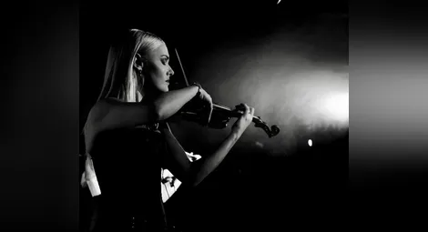 Тригодишна стипендия помага на Звезделина да влезе в света на световните музиканти