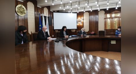 Кандидати за народни представители от листата на коалиция „БСП за България“ в Русе участваха в среща по въпросите на образованието
