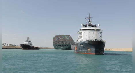 Набедиха жена капитан за кризата в Суецкия канал