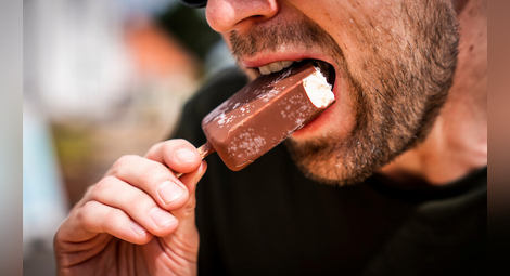 Как да се предпазим от влечението към сладкото