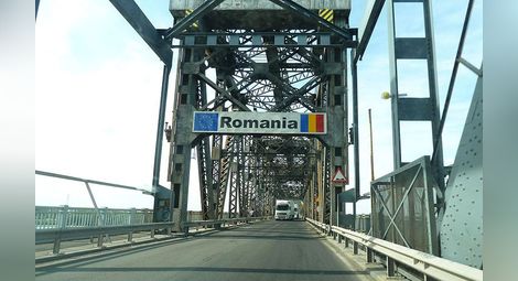 Затварят Дунав мост от понеделник до петък от 20 часа до полунощ