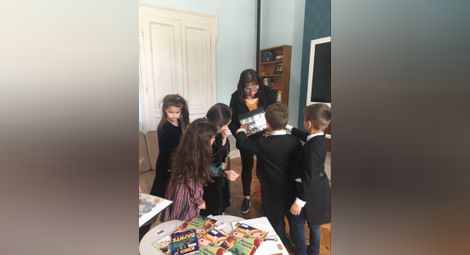 Деца градиха знания за Русе и България в библиотеката /галерия/