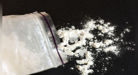 Девойка, опитала да даде хероин на задържан в ареста в Русе, сключи споразумение
