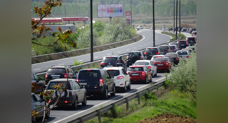 Очаква се интензивен трафик към София - над 500 хил. коли се връщат в столицата