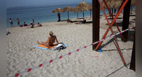 Плажовете в Гърция отворени за туристи