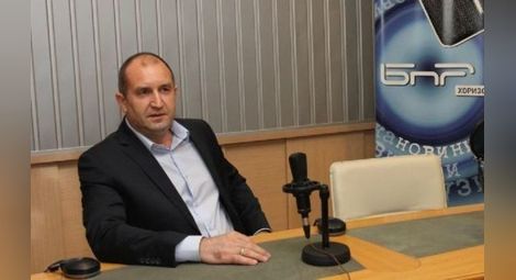Румен Радев: Не бягам от отговорност за служебното правителство. Под него са заложени бомби с дистанционно управление 