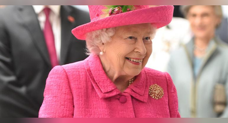 Елизабет II развълнувана: Чака още едно внуче