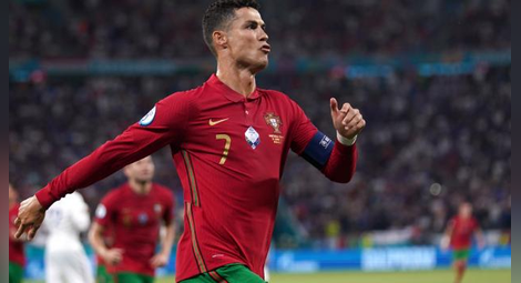 Португалия и Франция с грандиозно шоу, Роналдо превъртя футбола