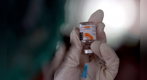 Защо държавите, използвали главно китайски ваксини, отбелязват скок на заразените с COVID?