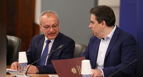Асен Василев поряза приемането на проектобюджета на НЗОК в Тристранния съвет