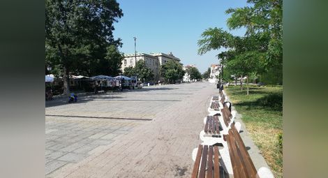 40 градуса счупиха 61-годишен рекорд, улиците в Русе опустяха