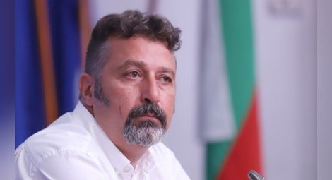Филип Станев: Няма как да стоим във властта, за да се договаряме с ДБ, Борисов и Доган