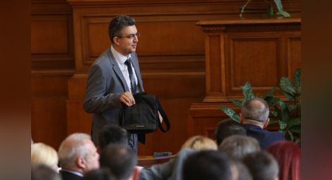 Пламен Николов: Продължаваме преговорите за правителство