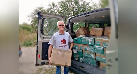 За пореден път Каритас Русе дари дрехи на възрастни хора в община Иваново
