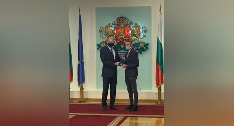 Президентът награди олимпийците Християн Стоянов и Ружди Ружди
