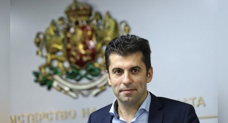 КС ще допусне за разглеждане казуса с гражданството на Петков