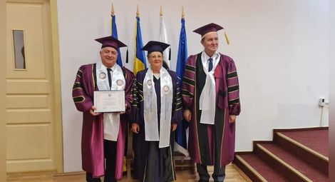 Проф.Белоев стана Доктор хонорис кауза на Университета в Питещи