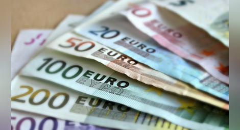 Варуфакис: България не трябва да се присъединява към еврото