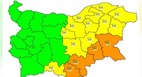 Оранжев код за обилни валежи във вторник за 4 области, жълт код - за 12