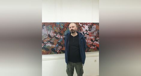 Николай Петров представя своите  „Татуирани храмове“ в галерията