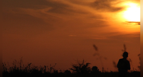 Облачността намалява и градусите скачат до 18