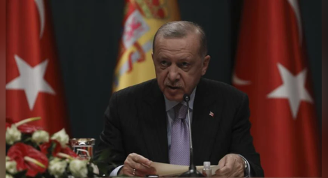 Ердоган обвини &bdquo;паричните барони&ldquo; за краха на турската лира