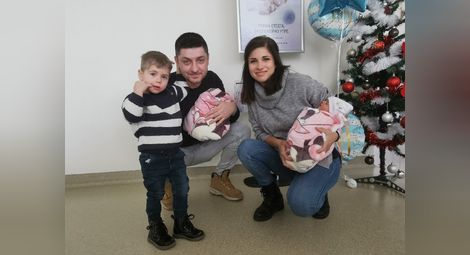 Жена роди близнаци по естествен път след предишно секцио