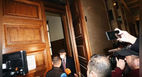 Съд решава за ареста на обвиняемия за изпиране на милиони за АМ „Хемус“