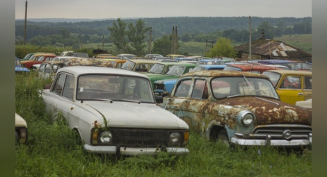 В Русия готвят забрана за шофиране на стари коли