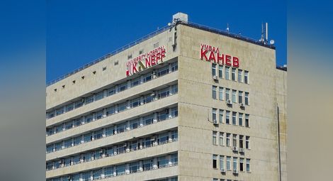 Възрастна жена с ковид се хвърли от третия етаж на болница „Канев“