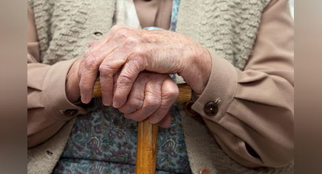 НОИ изплаща Covid добавката за ваксинирани пенсионери