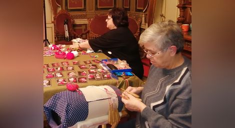 Етнографски филм от русенския музей показва как се правят традиционни мартеници