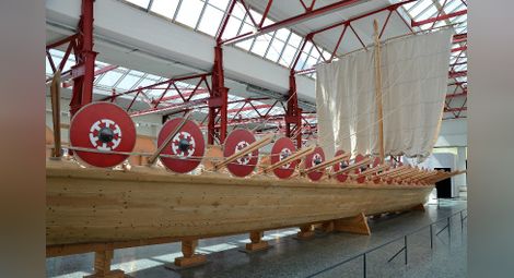 Търсят смелчаци за гребци на дунавски кораб от Римската империя