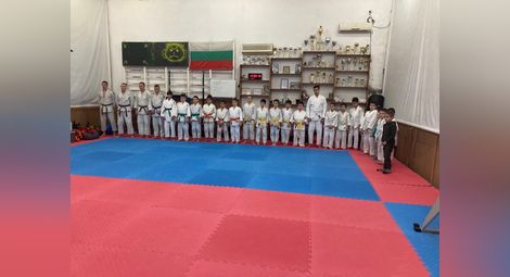 Кметът Пенчо Милков награди заслужили състезатели по джу-джицу