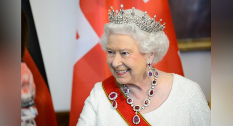 95-годишната кралица Елизабет каза, че се движи трудно