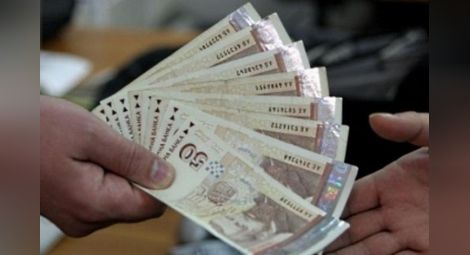 Брой работещи и средна работна заплата в Русе и областта през последното тримесечие на 2021 година