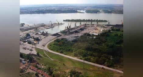 Закрита площадка за отпадъци от корабоплаването изграждат в Русе