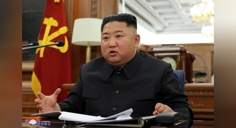 Ким Чен-ун обеща страната му да развие "страховита ударна мощ"