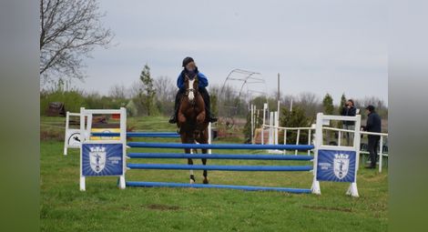 Русе беше домакин на първото състезание по всестранна езда /галерия/