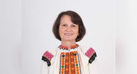 Здравка Димитрова за енциклопедията си за шевиците в Русенско: Това е молитва, благослов, желание за продължаване на рода, за щастие, самоирония дори
