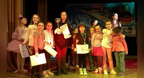 Балерините на „Захари Стоянов“ с букет награди от конкурс в София