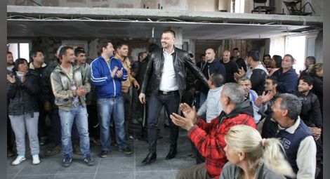 Бареков: Ще поведем битката с престъпността не от ромските гета, а от високите етажи
