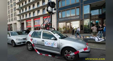 Служител на Google Street View принуден да се кълне в Буда, че не е шпионин