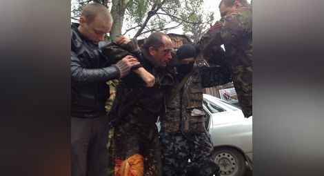 Опълченците в Славянск поразиха трети хеликоптер с противотанкова ракета /видео/