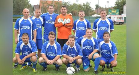 Футболният тим на Общината пети на турнир в Унгария