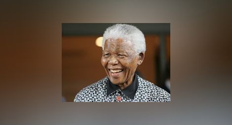 Мандела е изписан от болницата в критично състояние