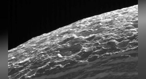 Откриха вода на Сатурн