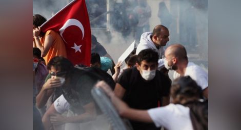 Нови сблъсъци в Анкара и Истанбул