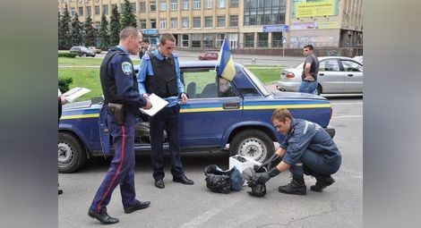 Кметът на Николаев получи колет с отрязана кучешка глава