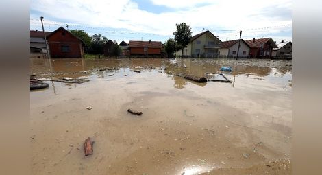 НАСА наблюдава наводненията на Балканите